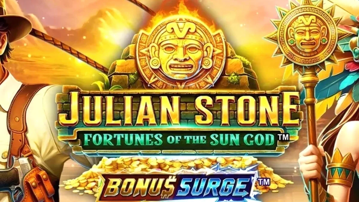 Pemandangan hutan Aztec yang misterius dengan karakter penjelajah Julian Stone di slot Fortunes of the Sun God